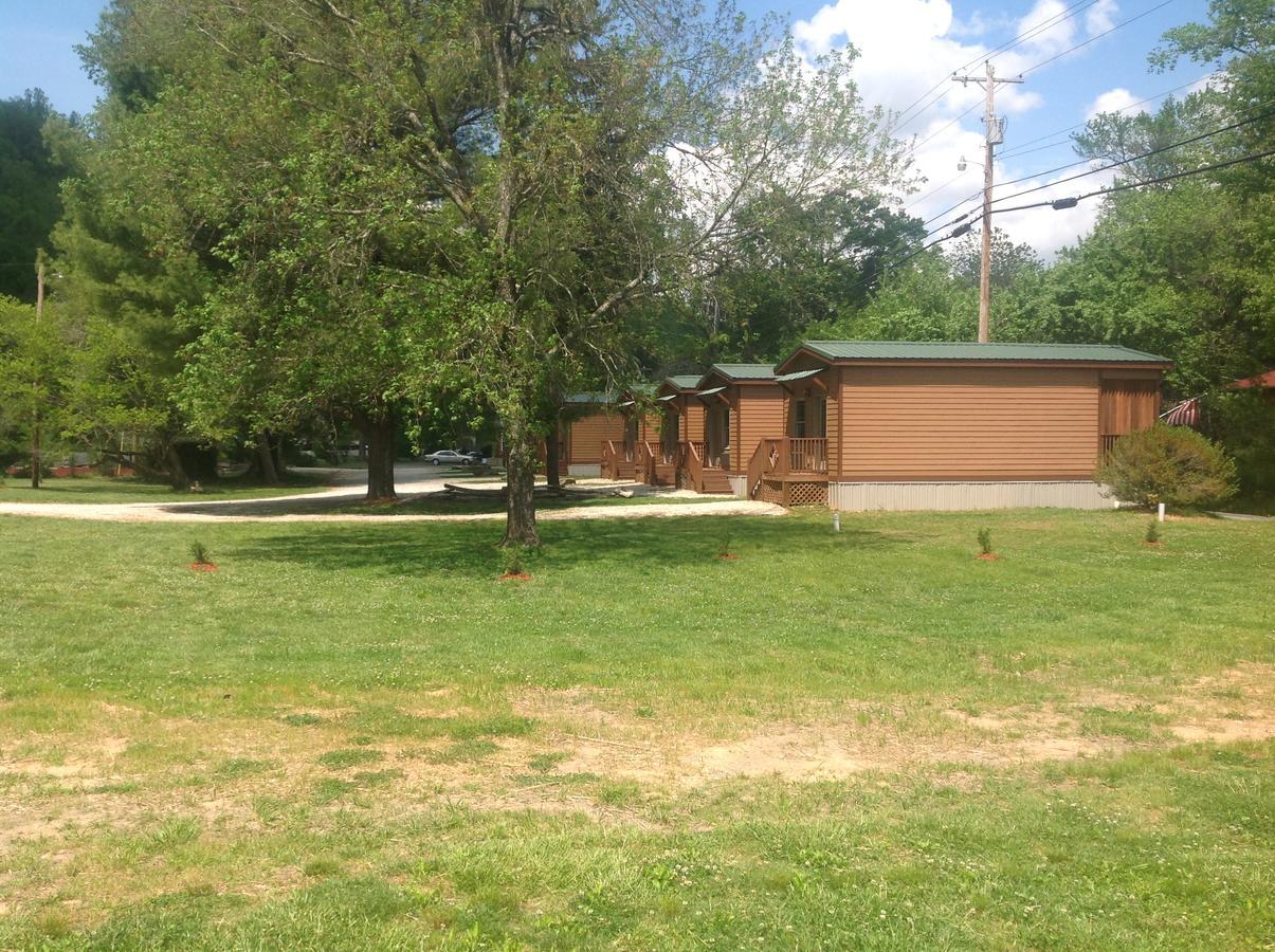 Qualla Cabins And Motel Cherokee Near Casino Whittier Екстериор снимка